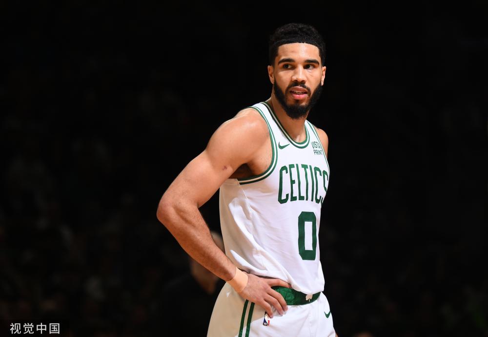 与此同步 与此同步